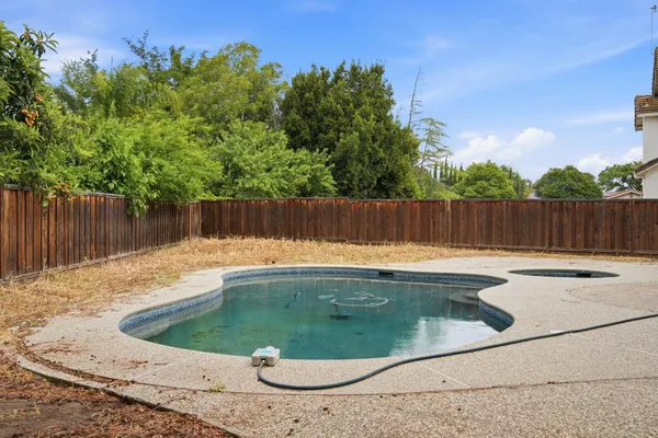 $599,000 | 635 Menay Drive, Tracy, CA 95376