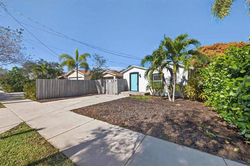 181 Northeast 15th Terrace Boca Raton, FL 33431 - Photo 9 of 51 a view of a backyard