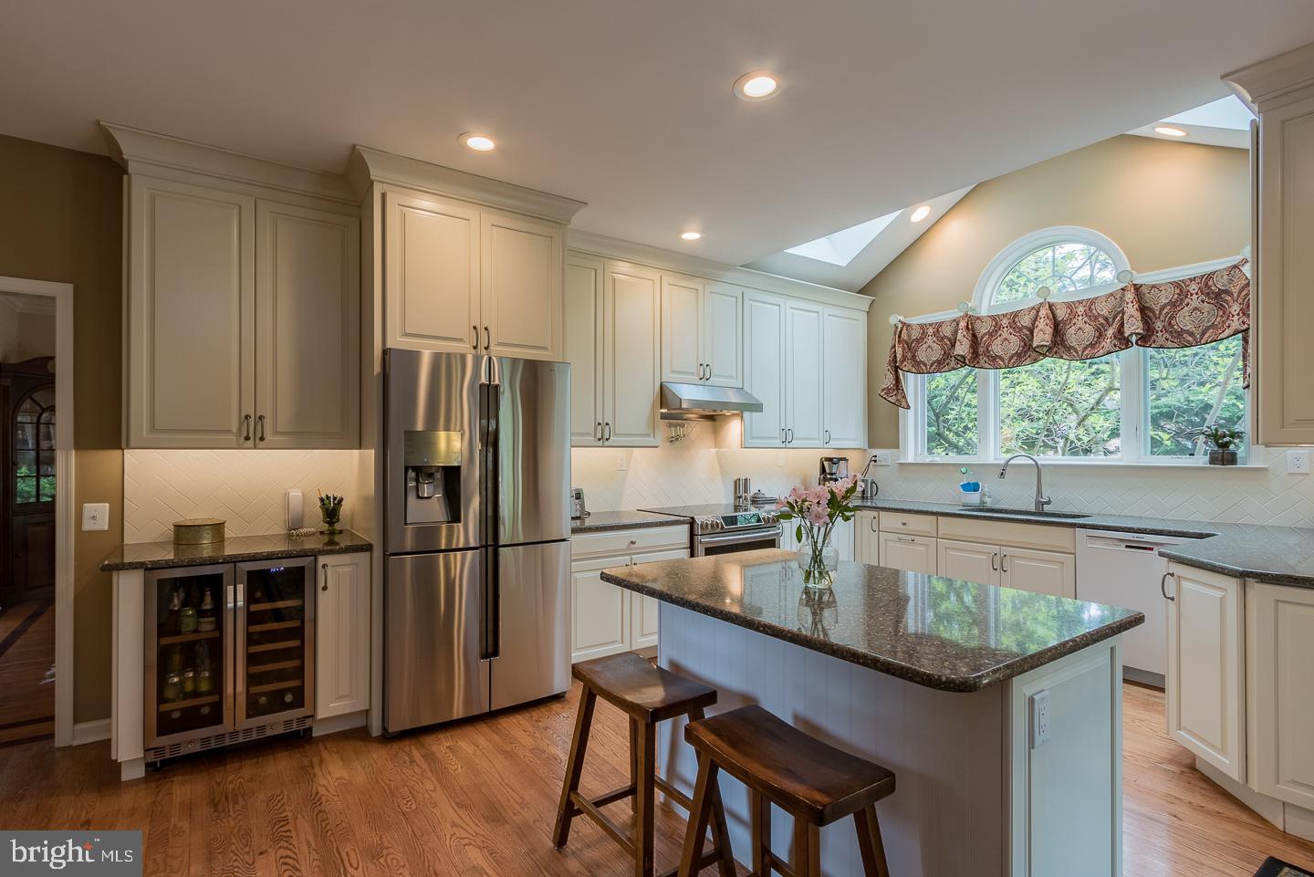 1423 Hampton Drive Downingtown, PA 19335 - Photo 7 of 26