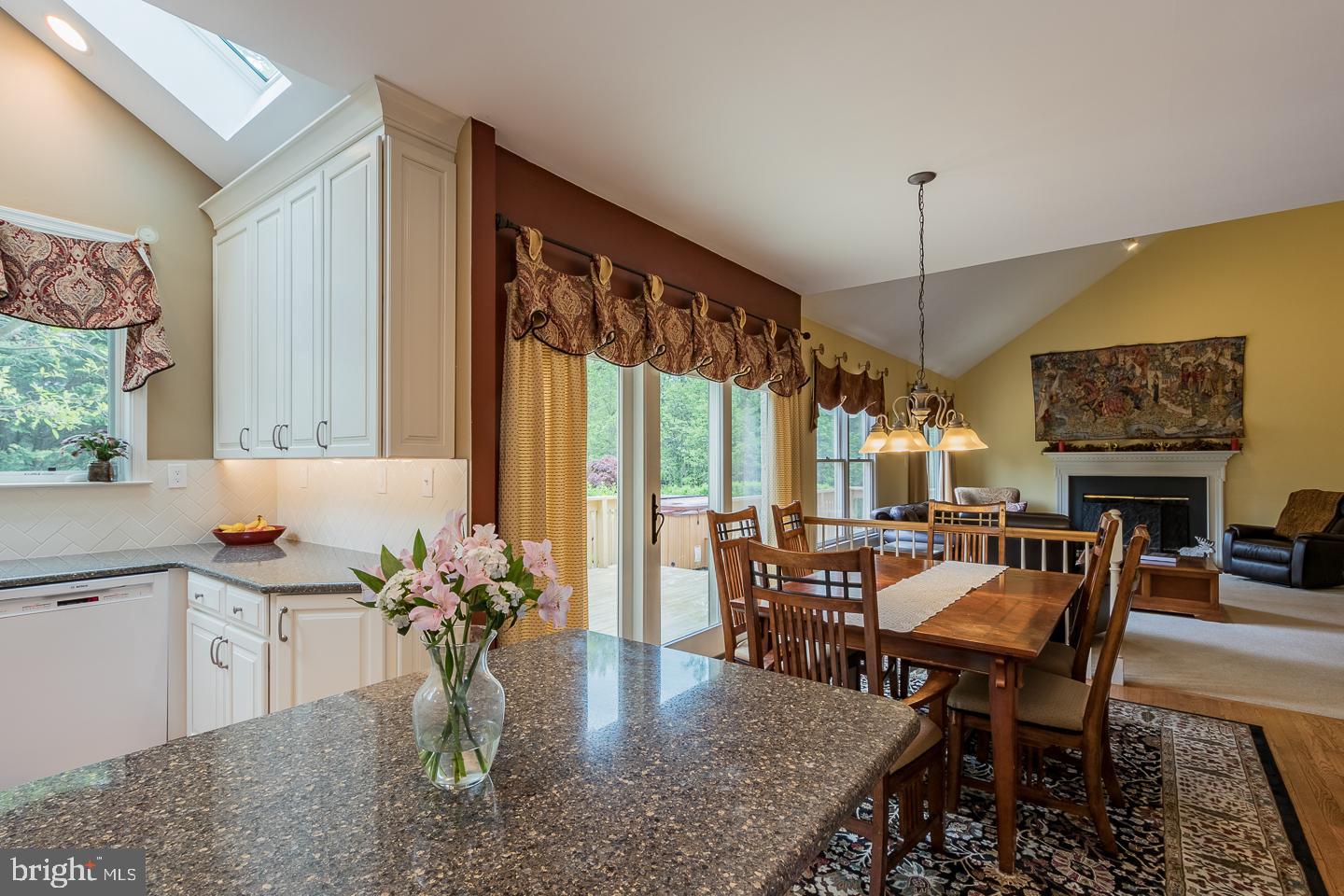 1423 Hampton Drive Downingtown, PA 19335 - Photo 8 of 26