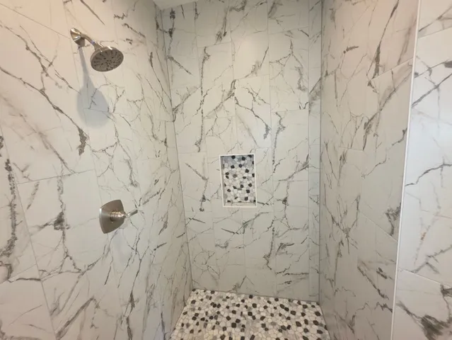 $369,900 | 110 Kikipua, Bastrop, TX 78602