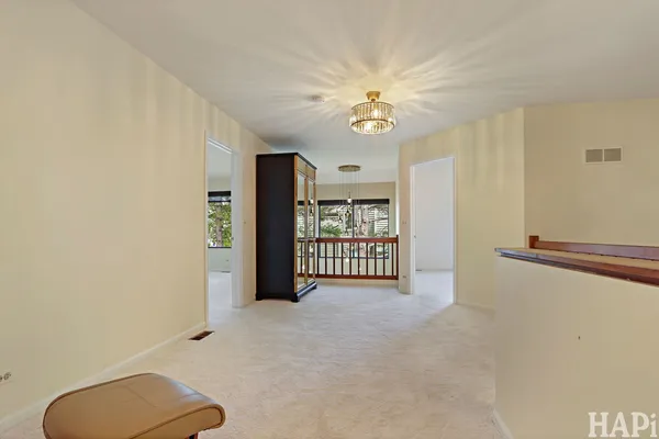 $925,000 | 897 Longmeadow Court, Unit 1044, Lake Barrington, IL 60010