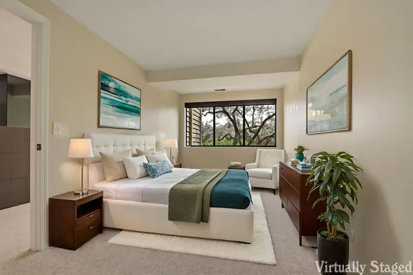 $925,000 | 897 Longmeadow Court, Unit 1044, Lake Barrington, IL 60010