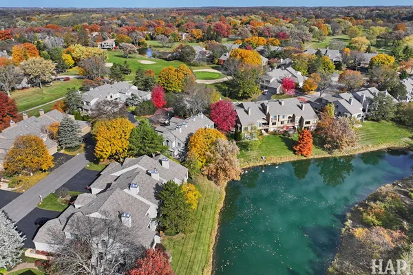 $925,000 | 897 Longmeadow Court, Unit 1044, Lake Barrington, IL 60010