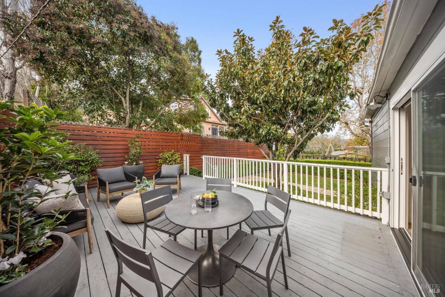 33 Montecito Avenue Corte Madera, CA 94925 - Photo 13 of 43