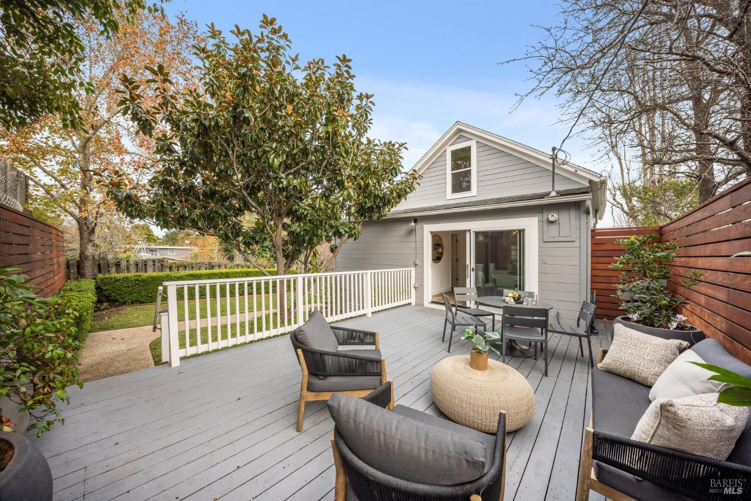 33 Montecito Avenue Corte Madera, CA 94925 - Photo 14 of 43