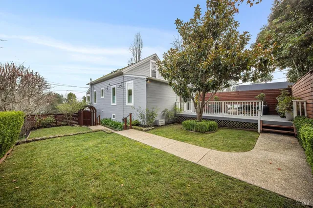 $1,995,000 | 33 Montecito Avenue, Corte Madera, CA 94925