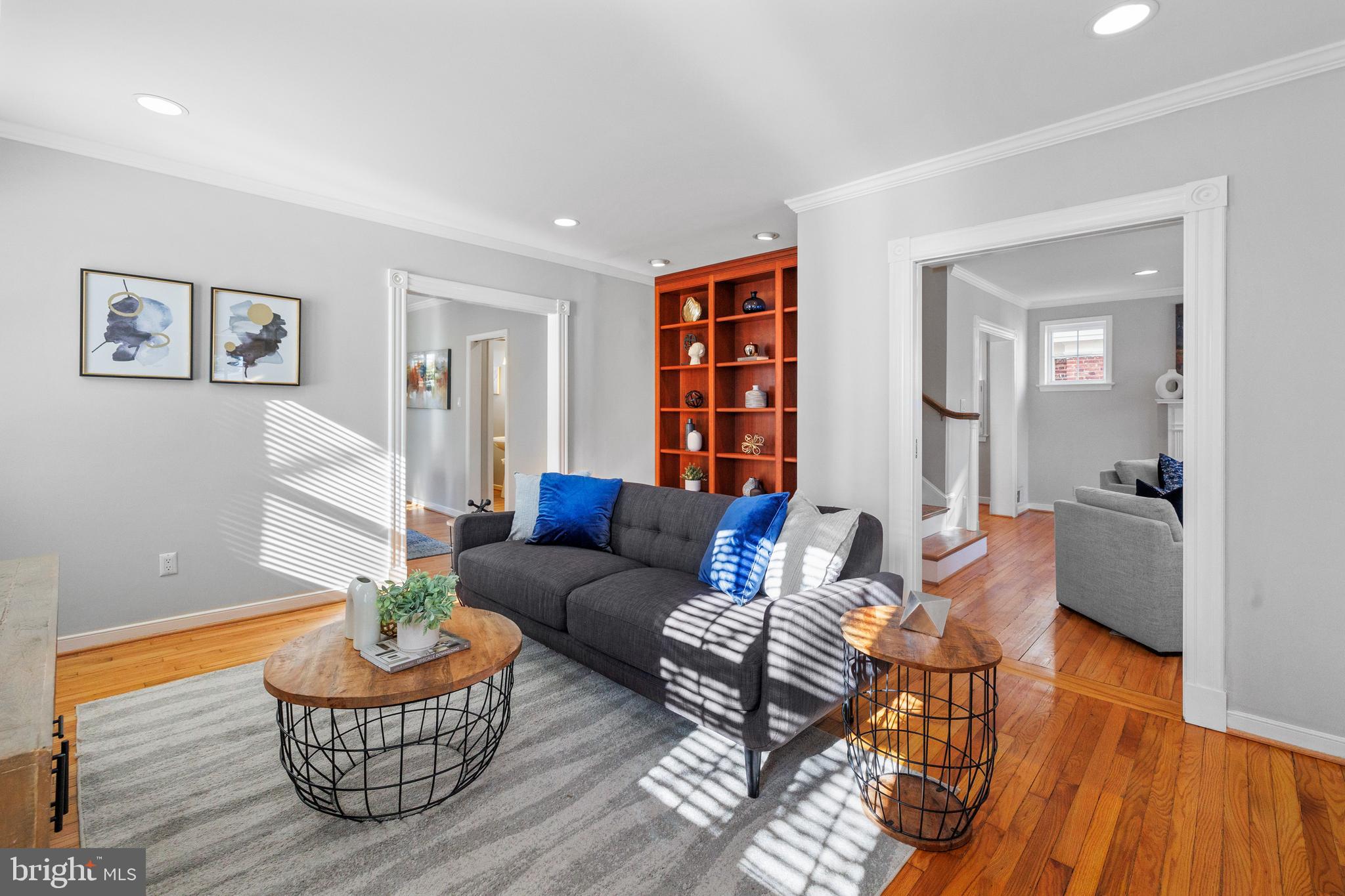 202 Russell Road Alexandria, VA 22301 - Photo 11 of 70 a living room with furniture a rug and a window