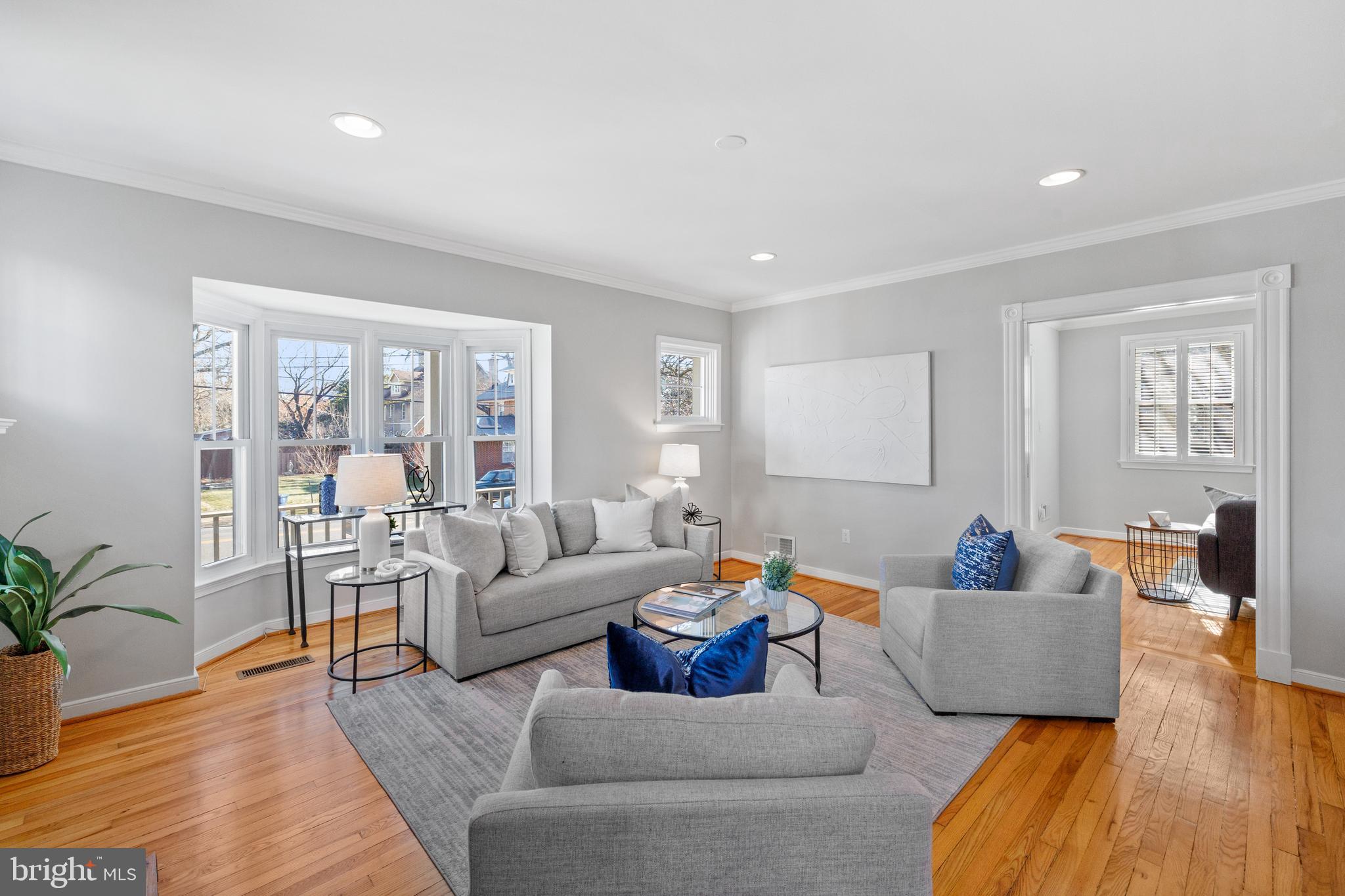 202 Russell Road Alexandria, VA 22301 - Photo 13 of 70 a living room with furniture and wooden floor