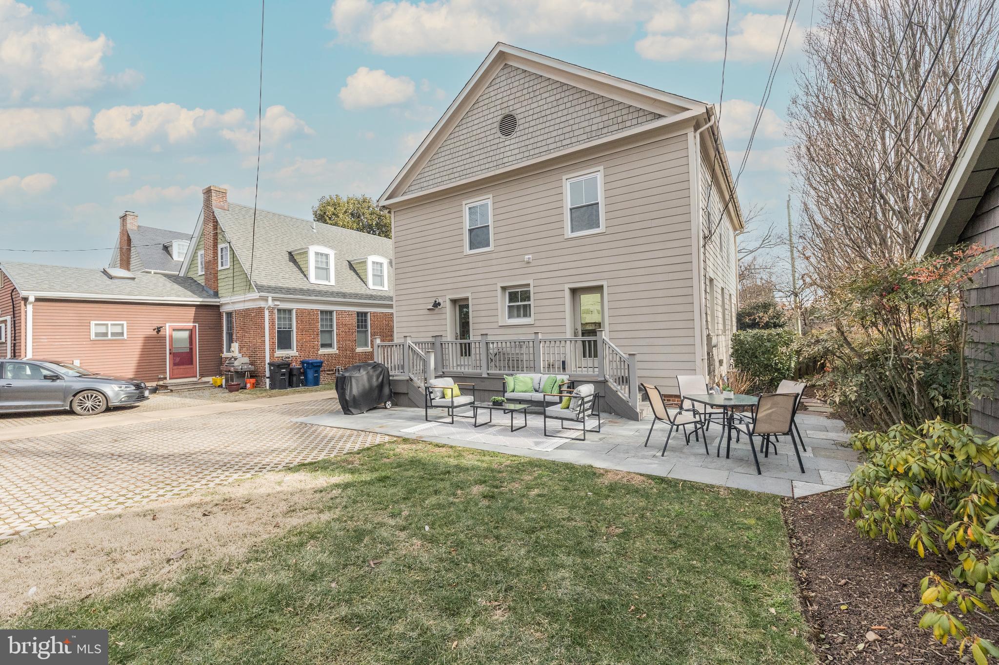 202 Russell Road Alexandria, VA 22301 - Photo 62 of 70 a view of a outdoor space with a patio