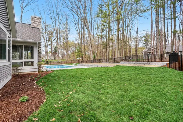 $1,788,000 | 14805 Crst Vw Court, South Haven, MI 49090