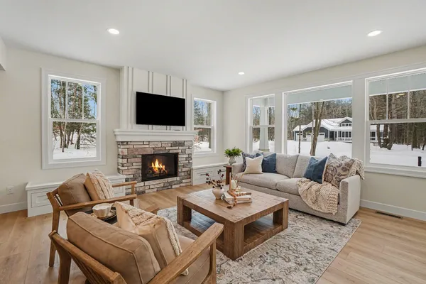 $1,788,000 | 14805 Crst Vw Court, South Haven, MI 49090