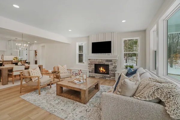 $1,788,000 | 14805 Crst Vw Court, South Haven, MI 49090