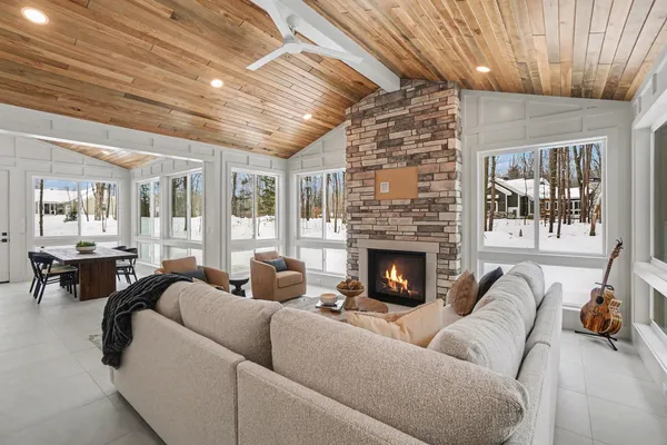 $1,788,000 | 14805 Crst Vw Court, South Haven, MI 49090