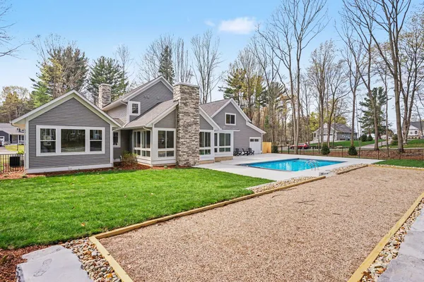 $1,788,000 | 14805 Crst Vw Court, South Haven, MI 49090