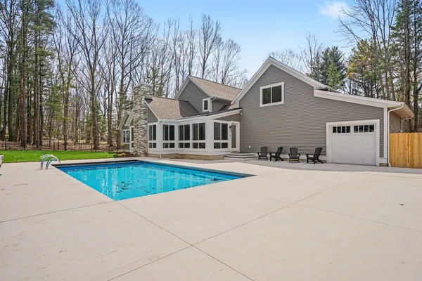 $1,788,000 | 14805 Crst Vw Court, South Haven, MI 49090