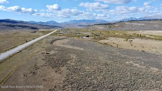 $1,200,000 | Lot 2 Knori Minor Subdivision, Bondurant, WY 82922