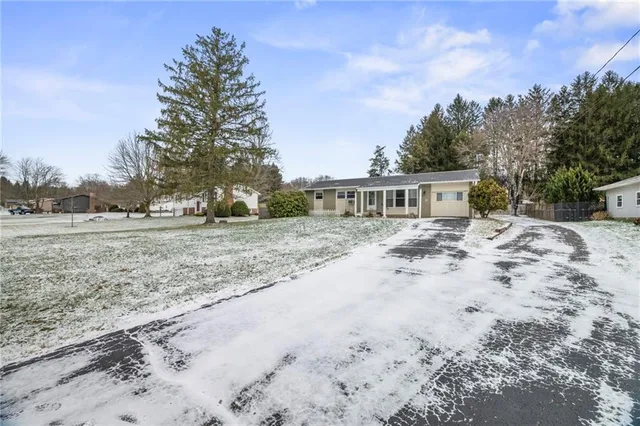 a house view with a outdoor space