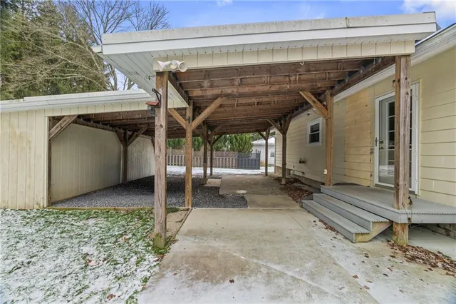 a view of a outdoor space