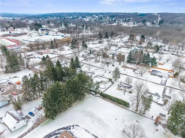 $229,000 | 7 Hemlock Drive, Greenville, PA 16125