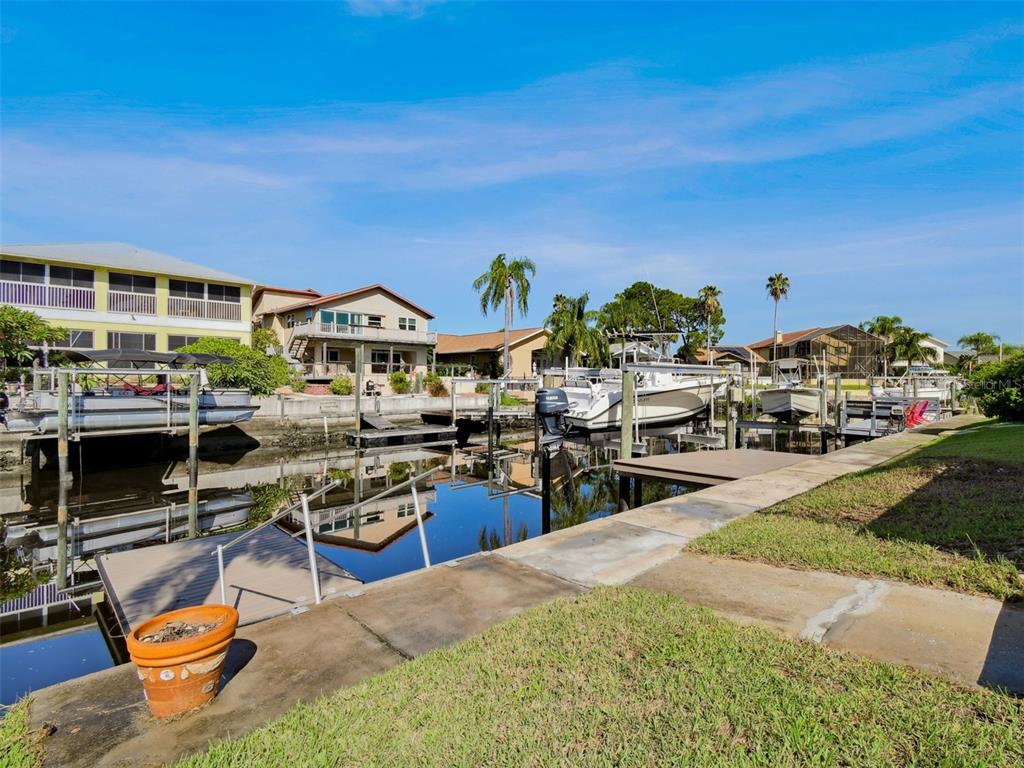 6241 Bayside Drive New Port Richey, FL 34652 - Photo 67 of 95