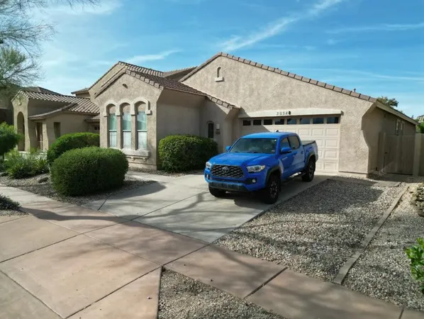 $2,500 | 3038 West Trapanotto Road, Phoenix, AZ 85086