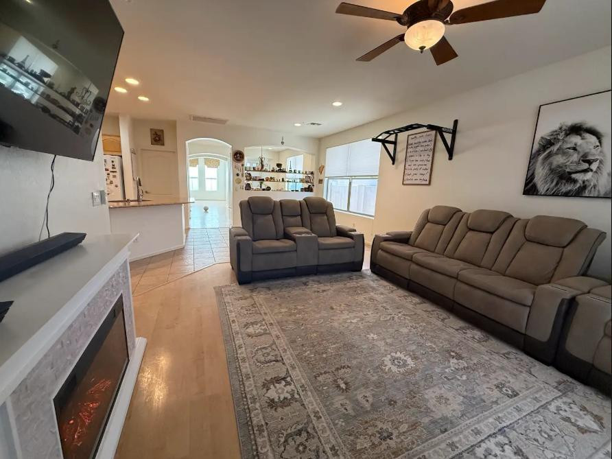 3038 West Trapanotto Road Phoenix, AZ 85086 - Photo 11 of 38 Photo #11