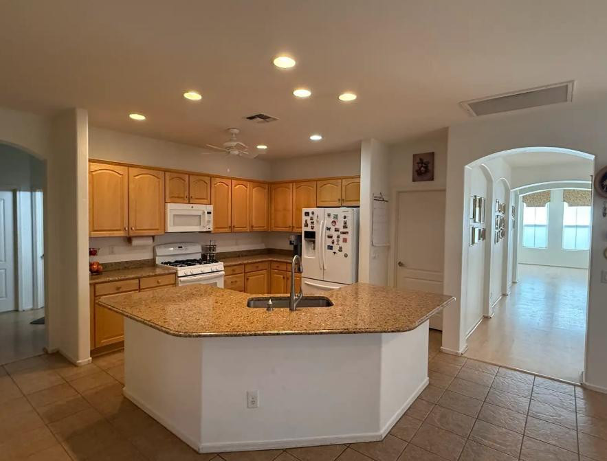 3038 West Trapanotto Road Phoenix, AZ 85086 - Photo 12 of 38 Photo #12