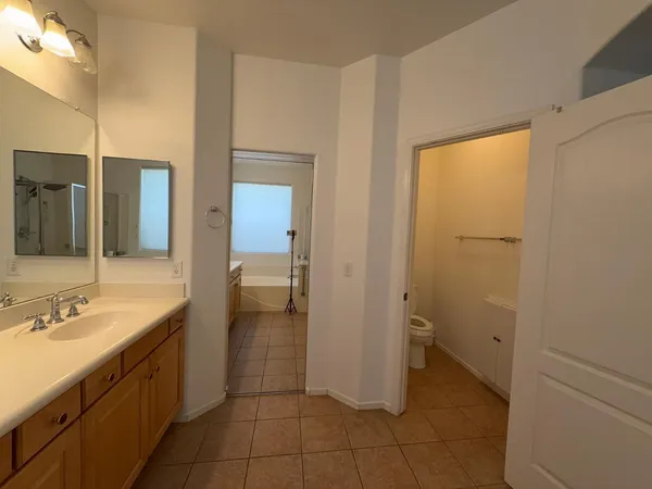 $2,500 | 3038 West Trapanotto Road, Phoenix, AZ 85086