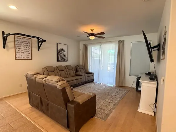 $2,500 | 3038 West Trapanotto Road, Phoenix, AZ 85086