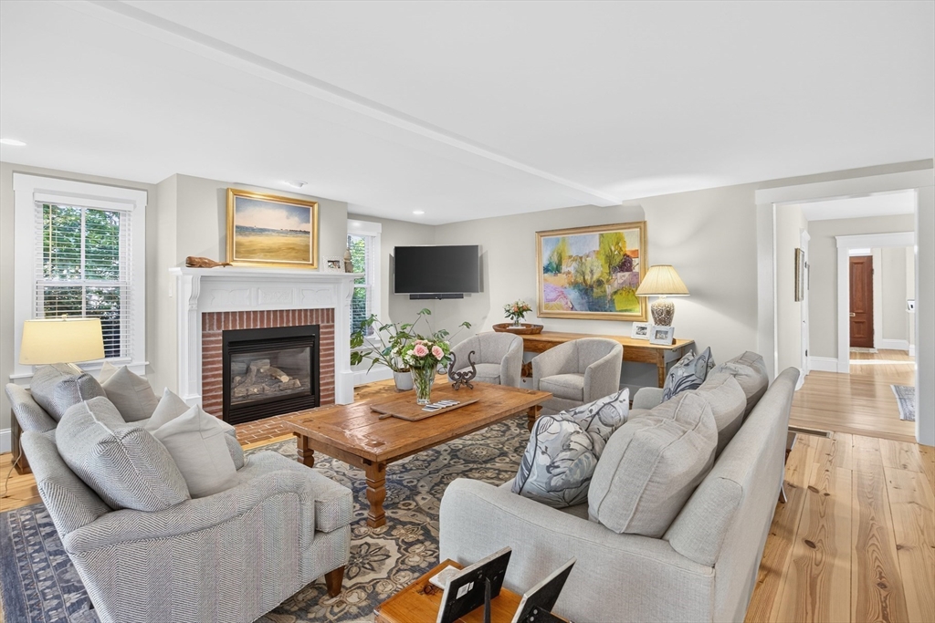 112 Main Street Yarmouth, MA 02675 - Photo 15 of 42