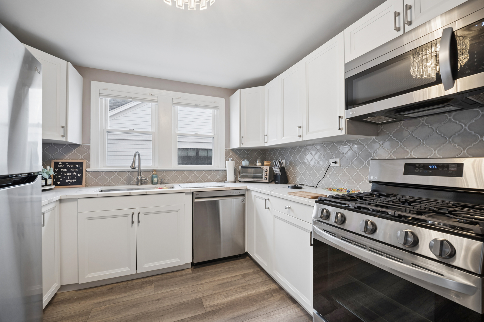 283 North Michigan Street Elmhurst, IL 60126 - Photo 19 of 35