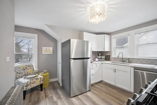 $739,900 | 283 North Michigan Street, Elmhurst, IL 60126