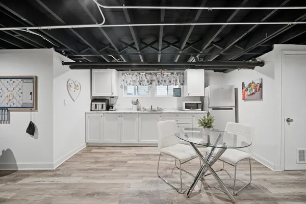 $739,900 | 283 North Michigan Street, Elmhurst, IL 60126