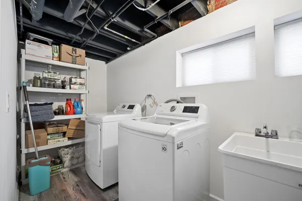 $739,900 | 283 North Michigan Street, Elmhurst, IL 60126