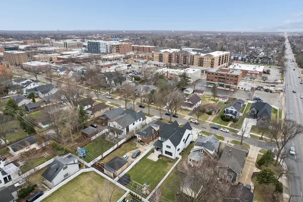 $739,900 | 283 North Michigan Street, Elmhurst, IL 60126