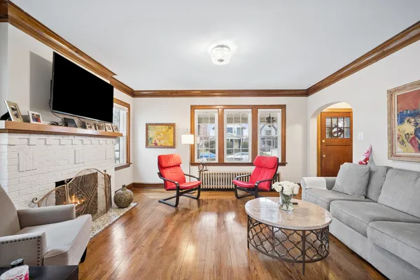 $739,900 | 283 North Michigan Street, Elmhurst, IL 60126