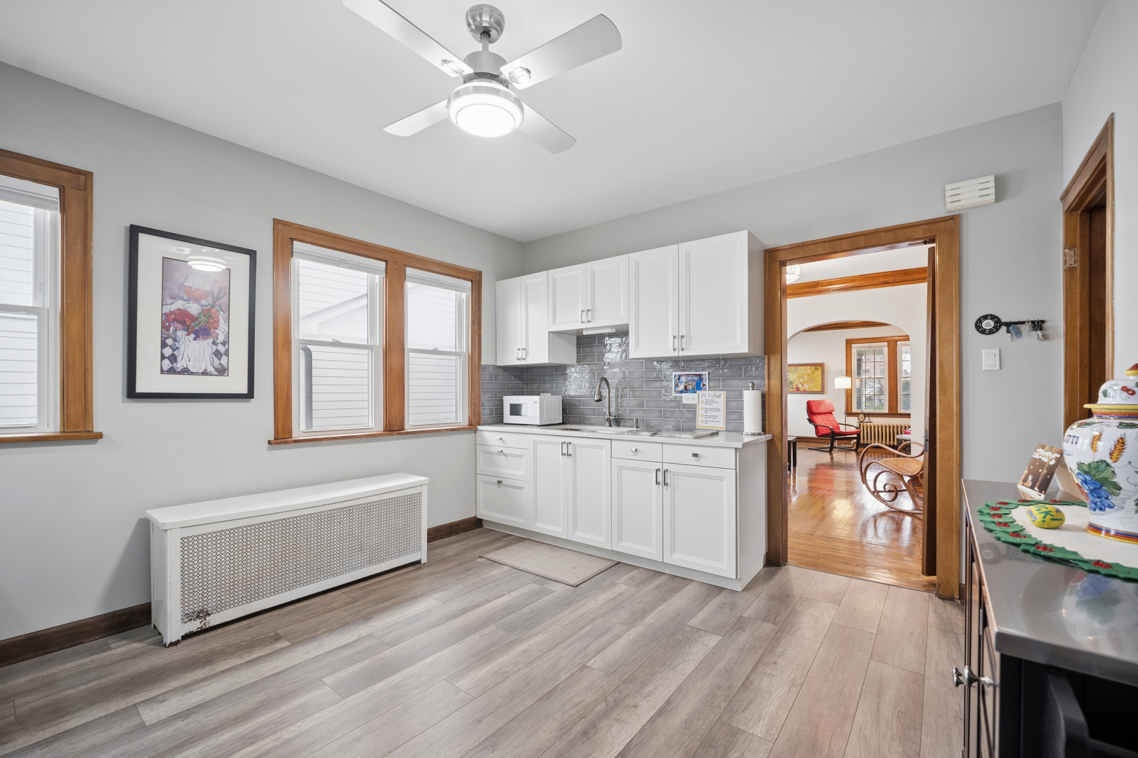 283 North Michigan Street Elmhurst, IL 60126 - Photo 8 of 35