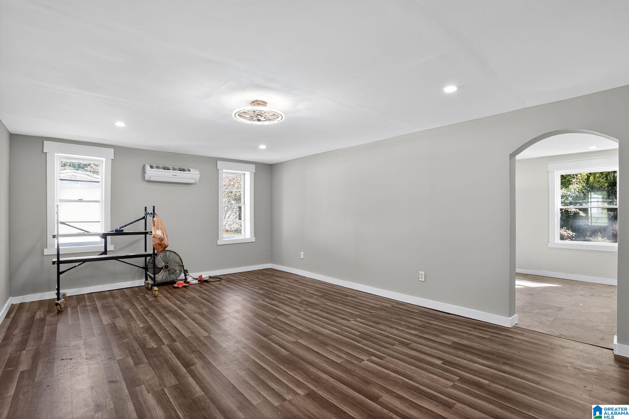 306 7th Street East Warrior, AL 35180 - Photo 7 of 19