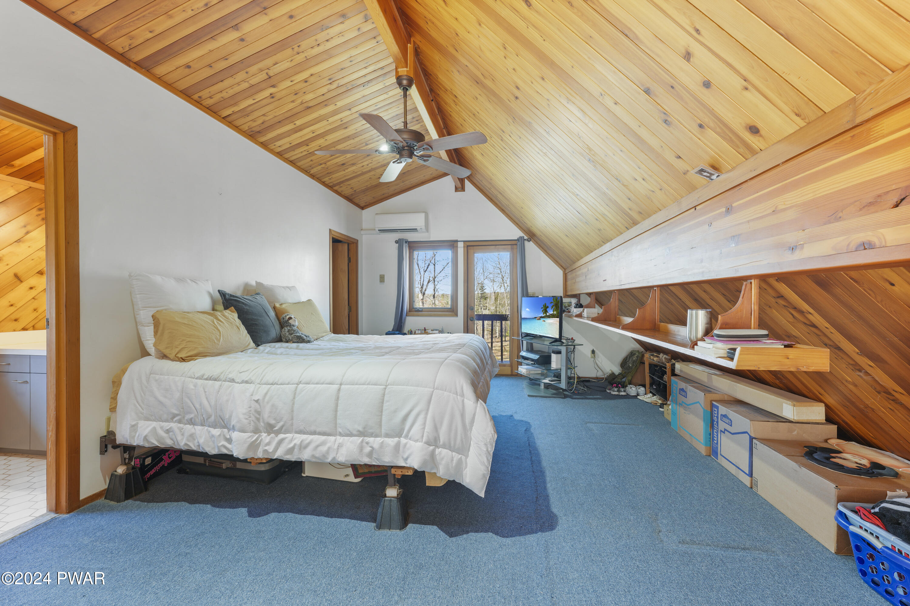 125 Weasel Road Dingmans Ferry, PA 18328 - Photo 23 of 30