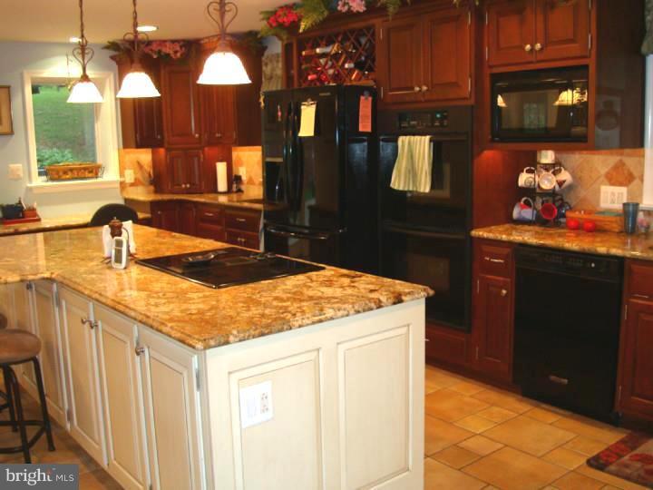 323 Styer Road Glenmoore, PA 19343 - Photo 1 of 22 Kitchen