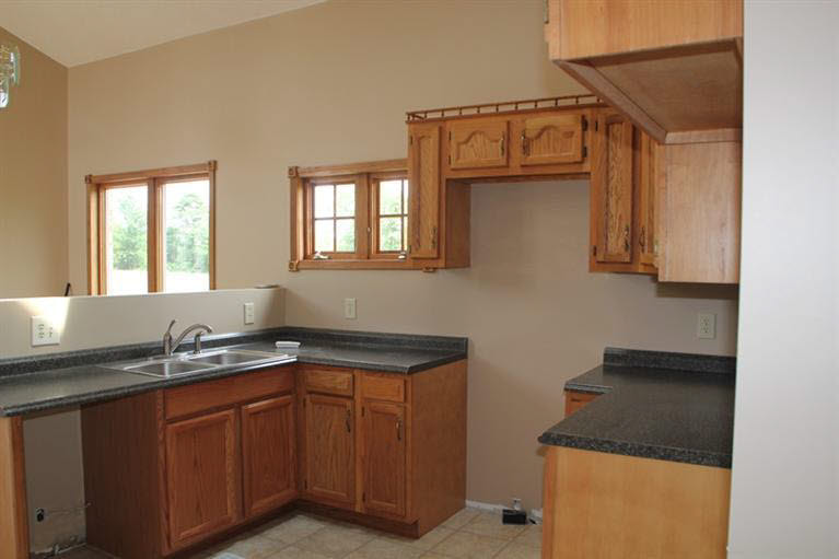 388 East Cutshall Road Austin, IN 47102 - Photo 4 of 13 Gallery Image 4
