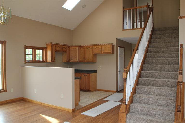 388 East Cutshall Road Austin, IN 47102 - Photo 5 of 13 Gallery Image 5