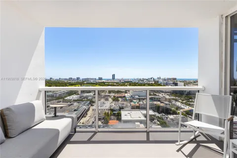 $839,000 | 1800 Sunset Harbour Drive, Unit 2105, Miami Beach, FL 33139