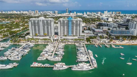 $839,000 | 1800 Sunset Harbour Drive, Unit 2105, Miami Beach, FL 33139