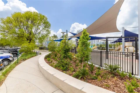 $839,000 | 1800 Sunset Harbour Drive, Unit 2105, Miami Beach, FL 33139