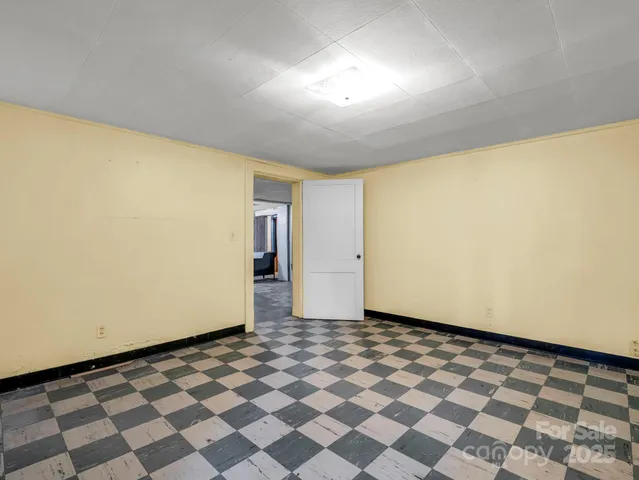 $325,000 | 256 School Road, Mill Spring, NC 28756