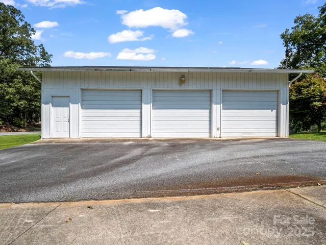 $325,000 | 256 School Road, Mill Spring, NC 28756