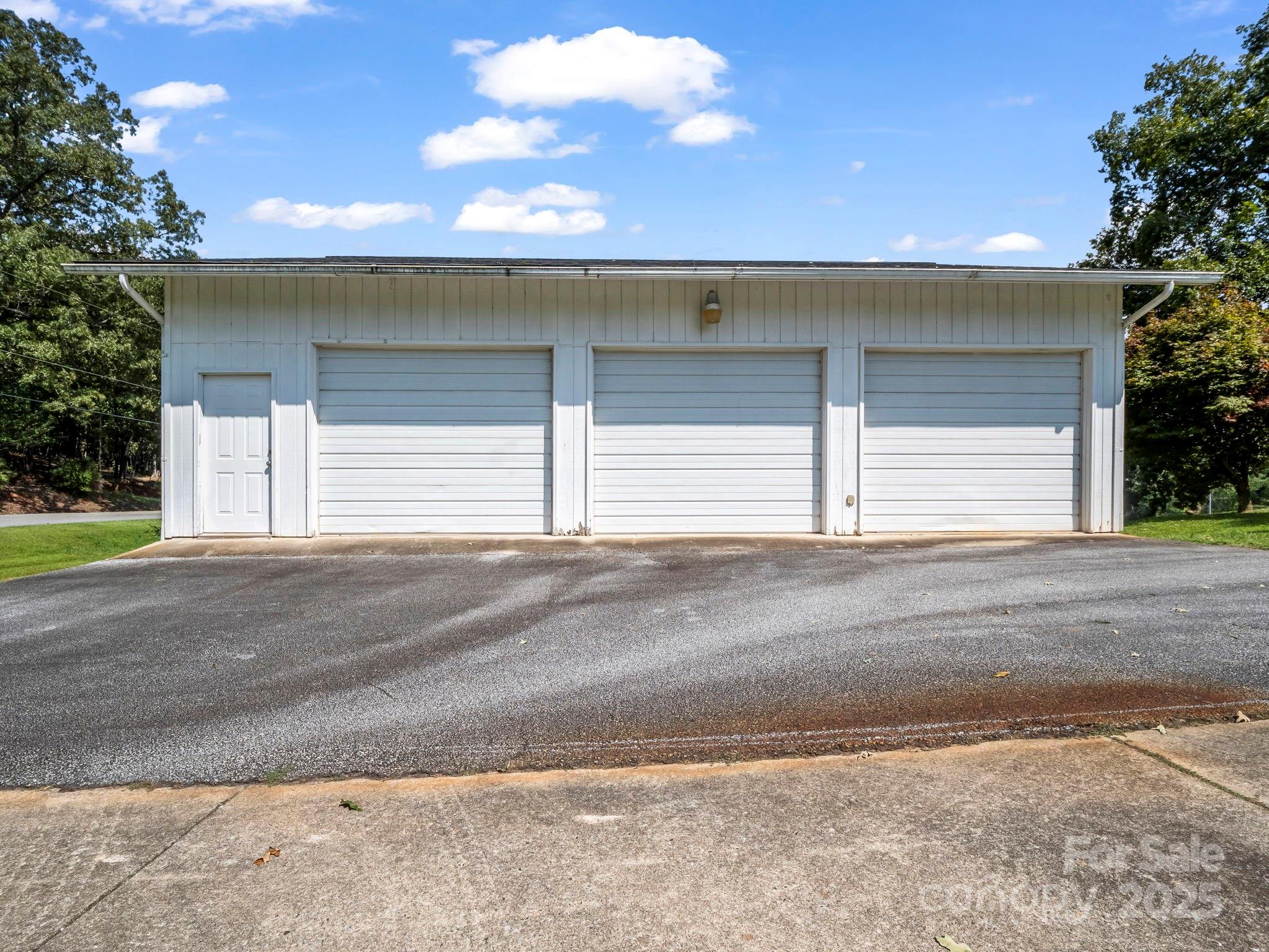 256 School Road Mill Spring, NC 28756 - Photo 27 of 37