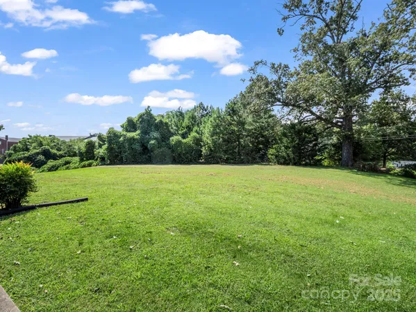 $300,000 | 256 School Road, Mill Spring, NC 28756
